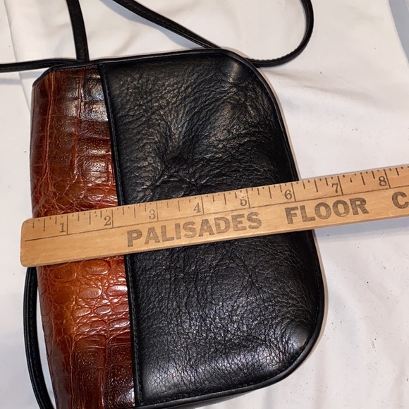 Brighton One World Black/Brown CROSSBODY Leather - Picture 9 of 16